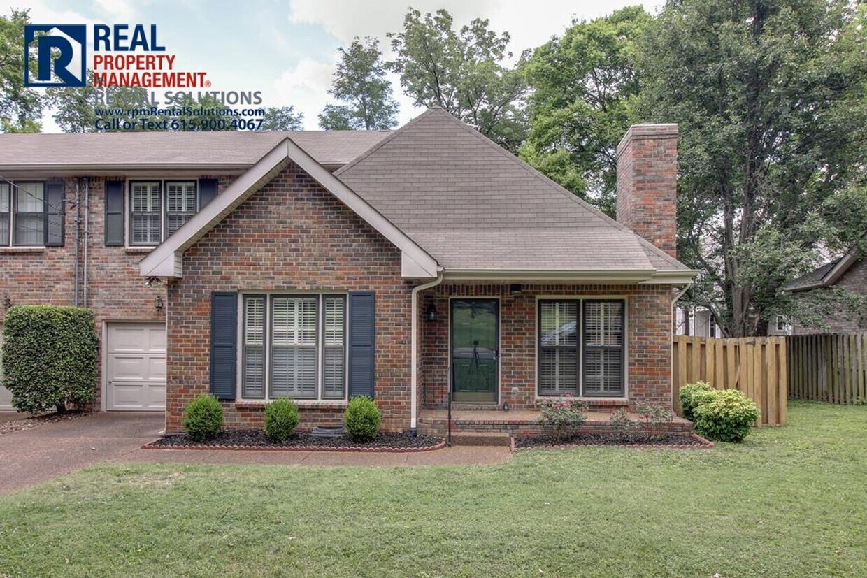Primary Photo - Adorable 3 bd home in the Heart of Green H...