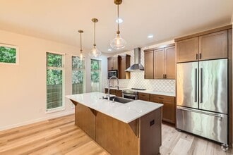 Building Photo - 19121 1st Dr SE