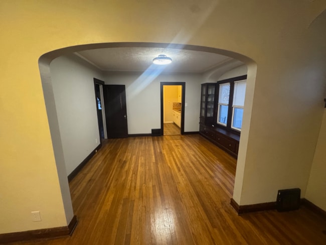 Foto del edificio - 7414 Marlborough Ave