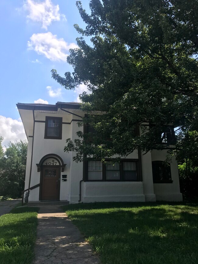 Building Photo - 4047 Warwick Blvd