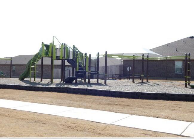 Building Photo - TAKE A LOOK AT YOUR NEW HOME!