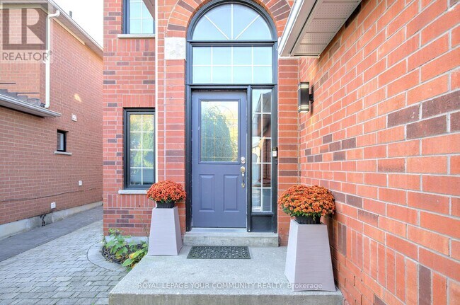 Photo du bâtiment - 108 Kirkbride Crescent