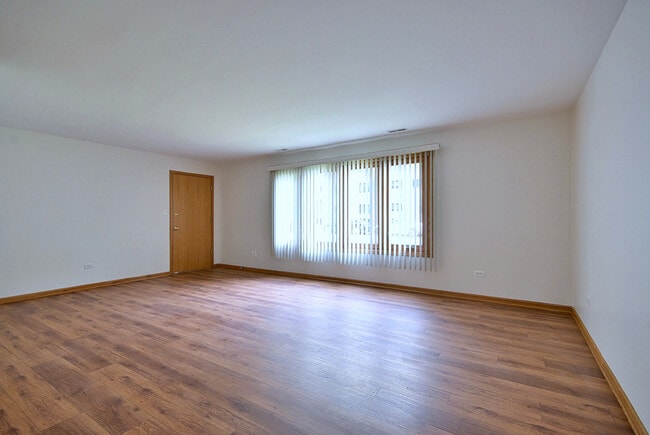 Building Photo - 2620 N 72nd Ct