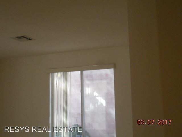 Building Photo - 3 br, 2.5 bath House - 549 ARTOLA STREET