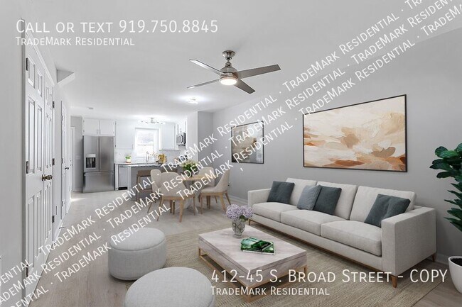 Foto del edificio - Beautiful NEWLY RENOVATED Townhome in the ...