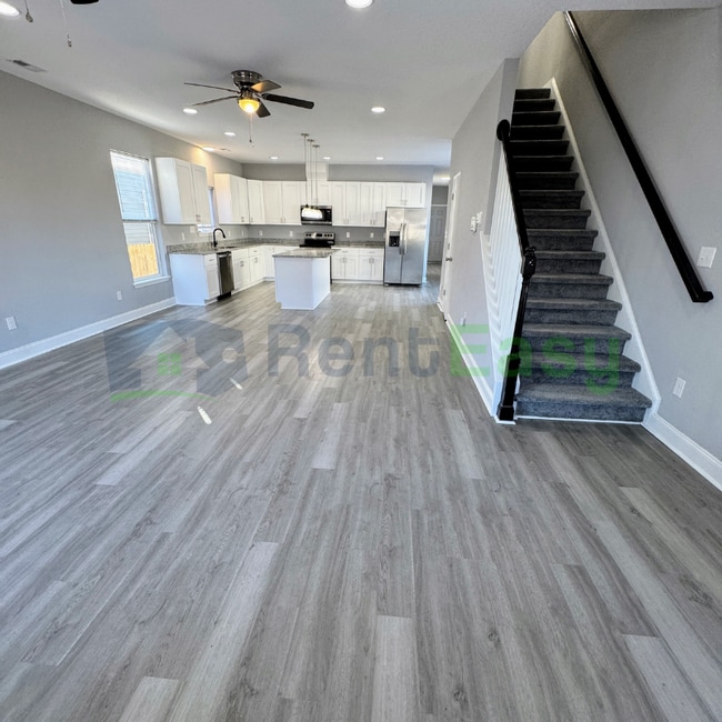 Building Photo - 511 Mason Ave