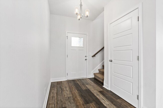 Foto del edificio - Pet Friendly Three Bedroom!