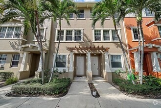 Building Photo - 770 Millbrae Ct