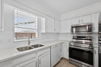 Building Photo - 1221 Cedar Post Ln