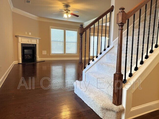 Building Photo - 1065 Township Cir