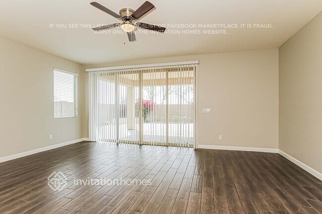 Foto del edificio - 13435 W Desert Moon Way
