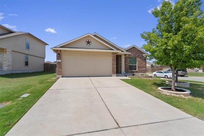 Building Photo - 519 Pinnacle Dr