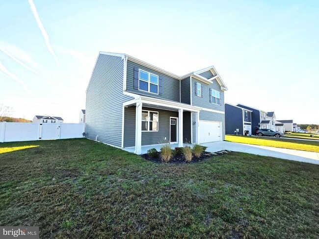 Building Photo - 374 Robbins Farm Rd