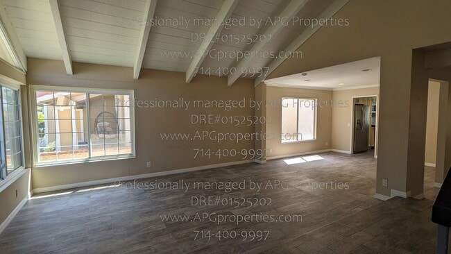 Foto del edificio - 1745 N Pheasant St