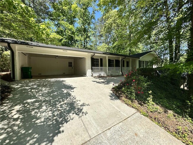 Building Photo - 4794 Cambridge Dr