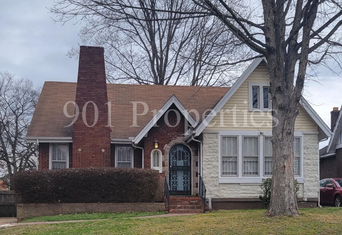 Primary Photo - 980 Sheridan St