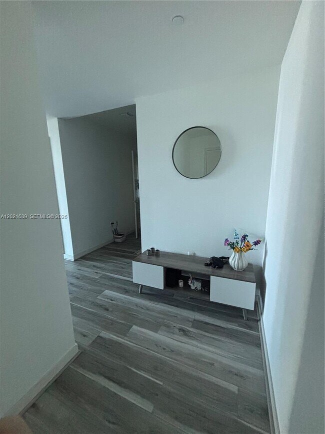 Foto del edificio - 1100 S Miami Ave