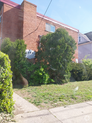 Building Photo - 2044 Mills Ave