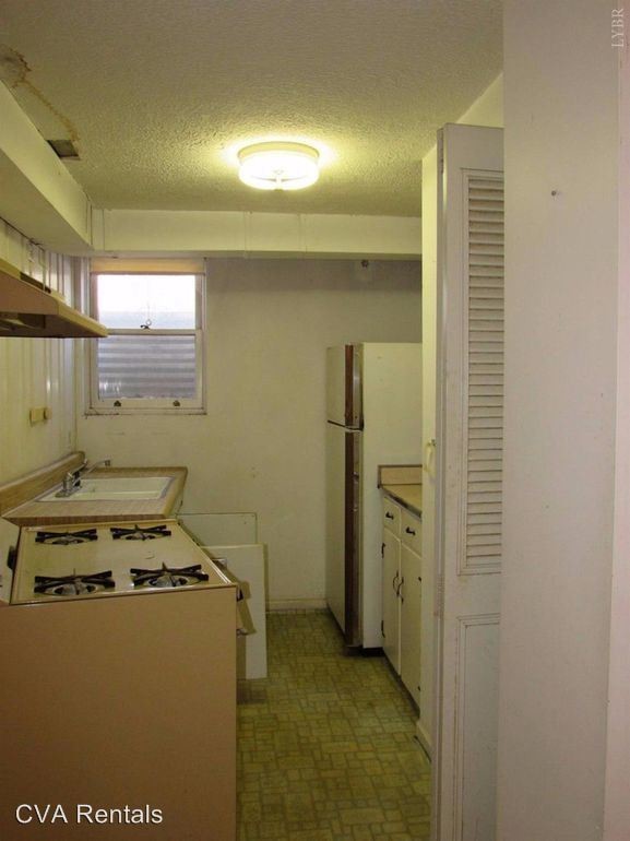 Foto del edificio - 1023 Sheffield Dr