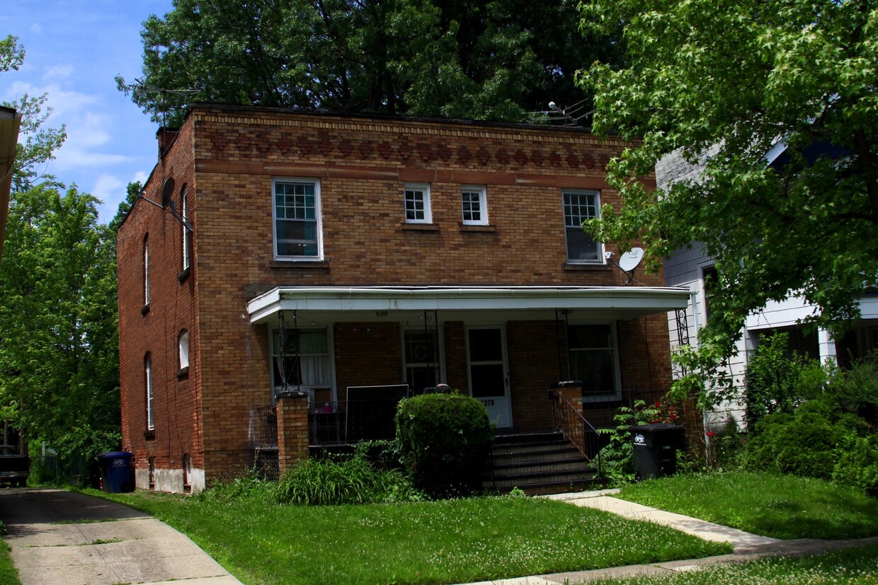 Primary Photo - 1280-1280 Marlowe Ave