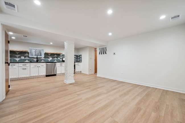 Photo - 1928 Harrison St Apartment