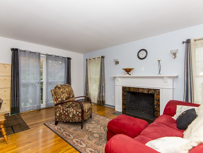 Sala de estar - 3530 SE Gladstone St