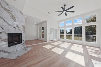 Building Photo - 1412 N Crosspointe St