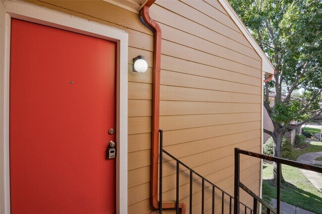 Building Photo - 12955 Woodforest Blvd