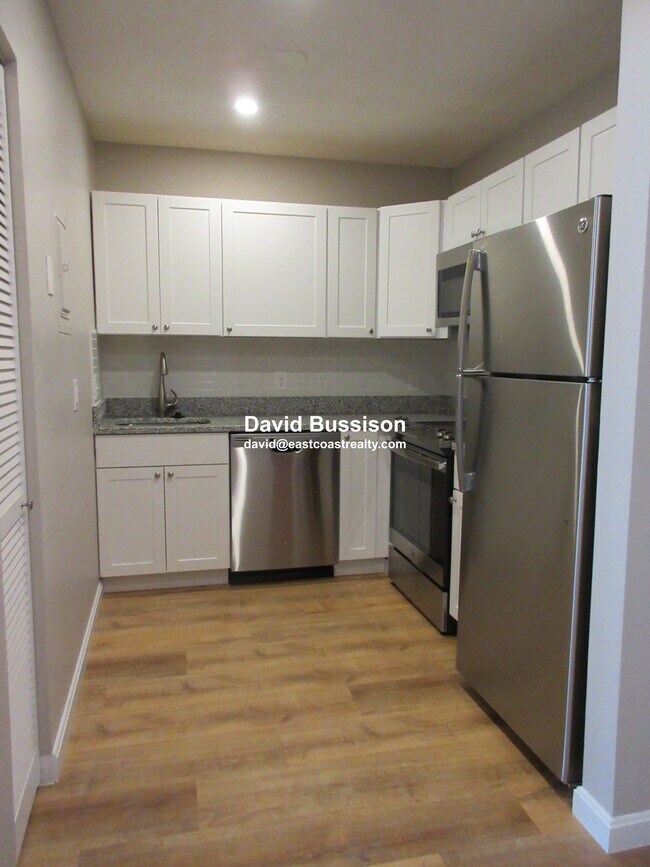 Building Photo - 106 Tremont St