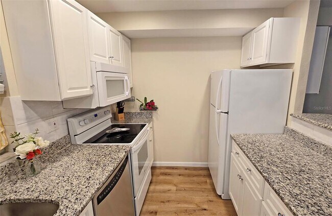 Building Photo - 3333 Ramblewood Ct