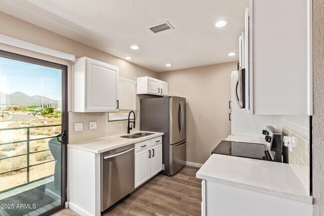 Foto del edificio - 13606 N Hamilton Dr