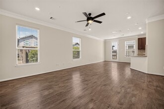 Building Photo - 1850 Commons Hill Ln