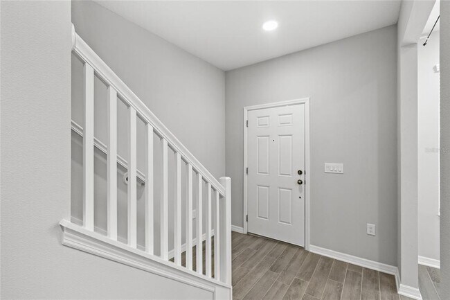 Foto del edificio - 15977 Grafton Wy