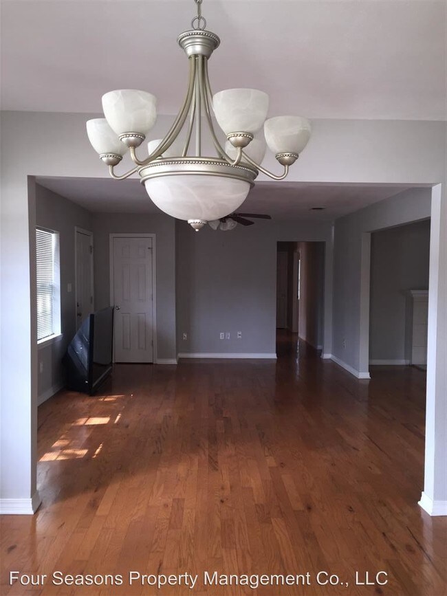 Building Photo - 4 br, 2.5 bath House - 20 40th Street