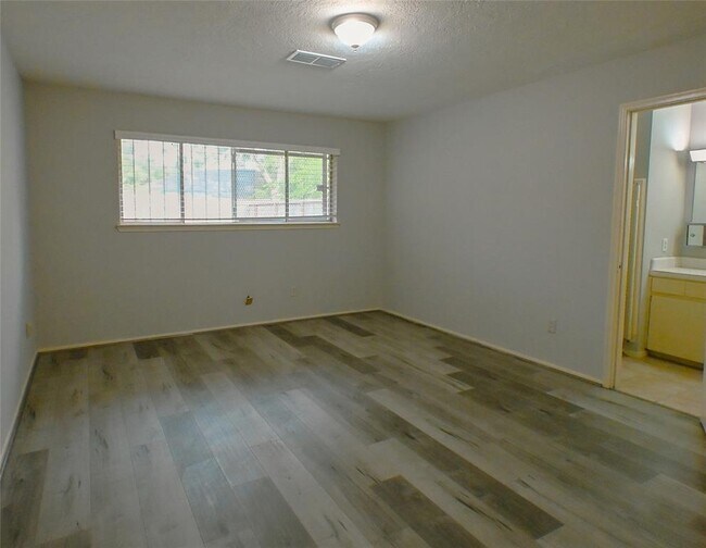 Foto del edificio - 10622 Hillcroft St