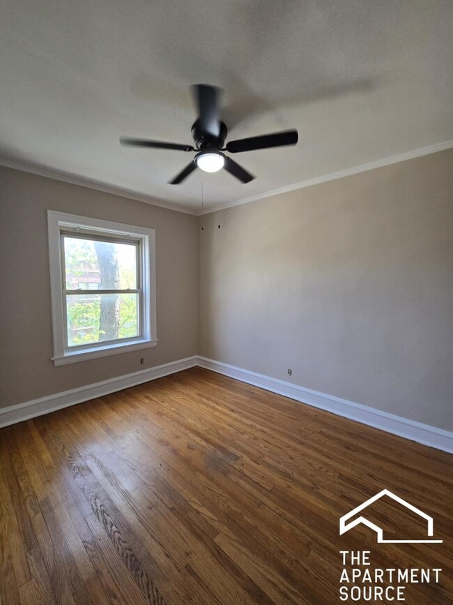 Building Photo - 4318 N Spaulding Ave