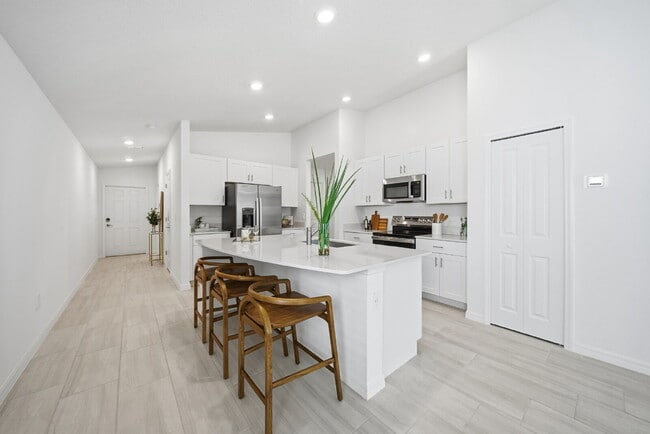 Foto del edificio - Charming 3-Bed Oasis with 2 Baths in Land O' Lakes – Your Ideal 1,448 Sq Ft Retreat!