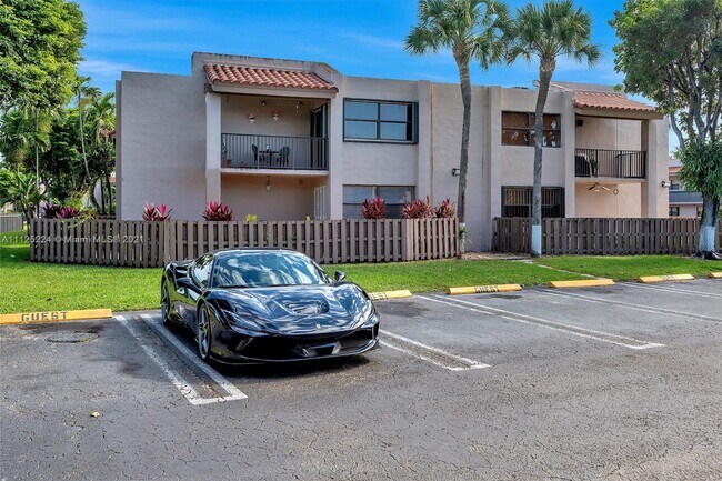 Foto del edificio - 280 W Park Dr