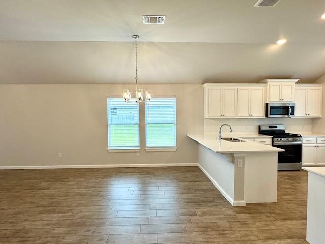 Building Photo - 708 Argos Rd