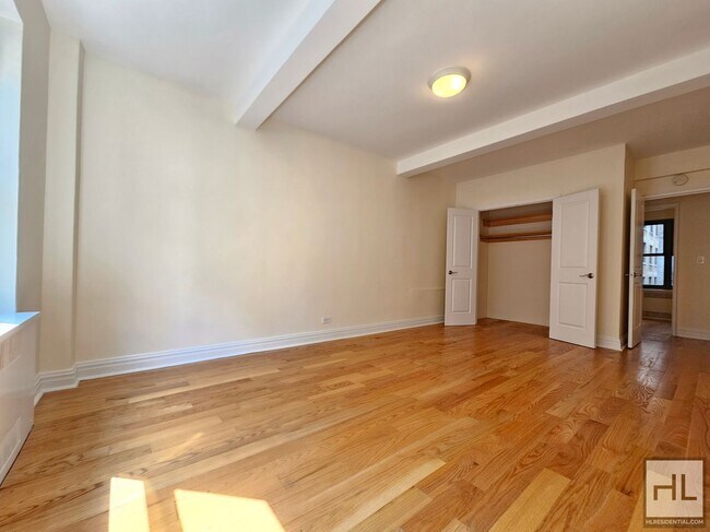 Foto del edificio - Spacious 2-Bedroom in Midtown East | 7th F...