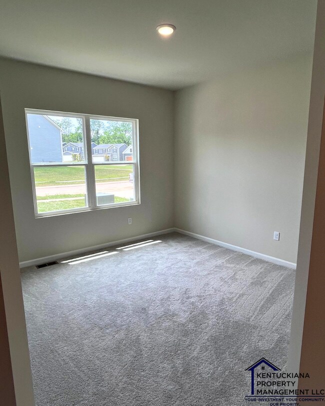 Foto del edificio - Beautiful New Construction Home in Lyndon – Minutes from Westport Village