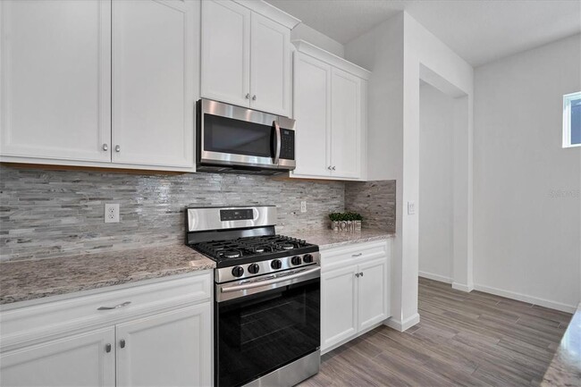 Building Photo - 724 Winterside Dr
