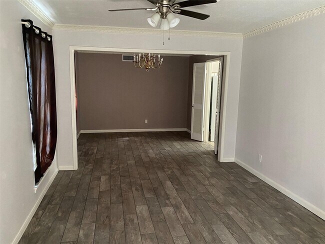 Foto del edificio - 8206 Ash Valley Dr