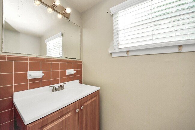 Foto del edificio - Charming and well-maintained home in the heart of Pasadena!