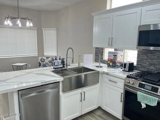 Foto del edificio - "Charming 2-Bed, 2-Bath Retreat with 1,778 Sq Ft of Comfort in Sun City West!"