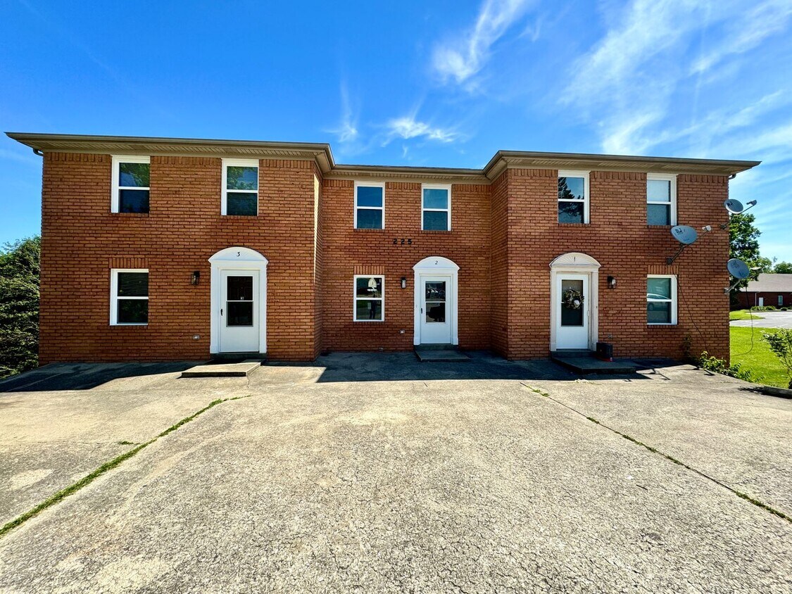 Foto principal - Beautiful Remodeled 2 Bedroom in Richmond!