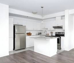 Building Photo - 151 Greenbank Road