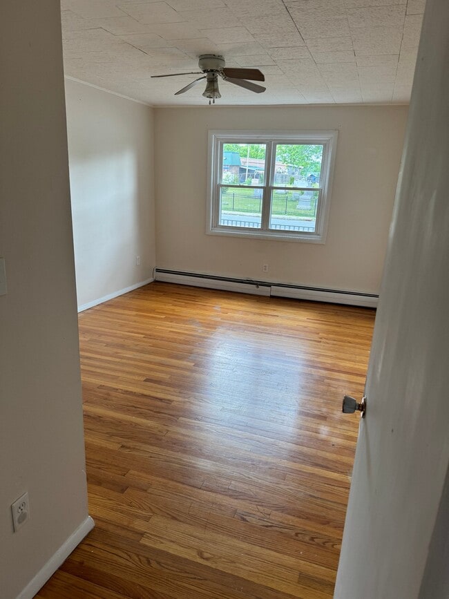 Building Photo - 61 Vandenburgh Ave