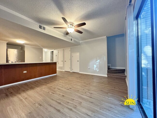 Building Photo - Great 2 Bedroom Townhouse in Fort Walton B...