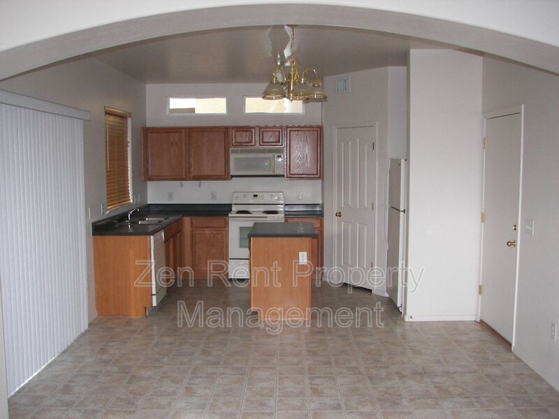 Foto del edificio - 4171 E Gail Dr